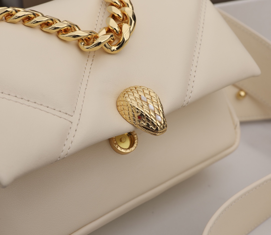 B*l*ai serpenti cabochon bag-18*12*8cm