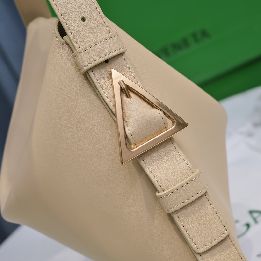 b0tte*a Ven*tacradle tote-30x23x16cm