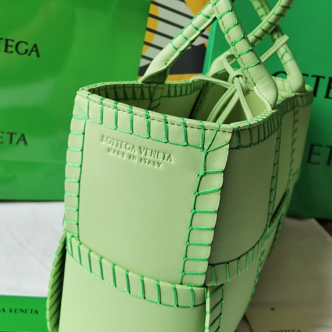 B0tte*a arco tote-30x20x11.5cm
