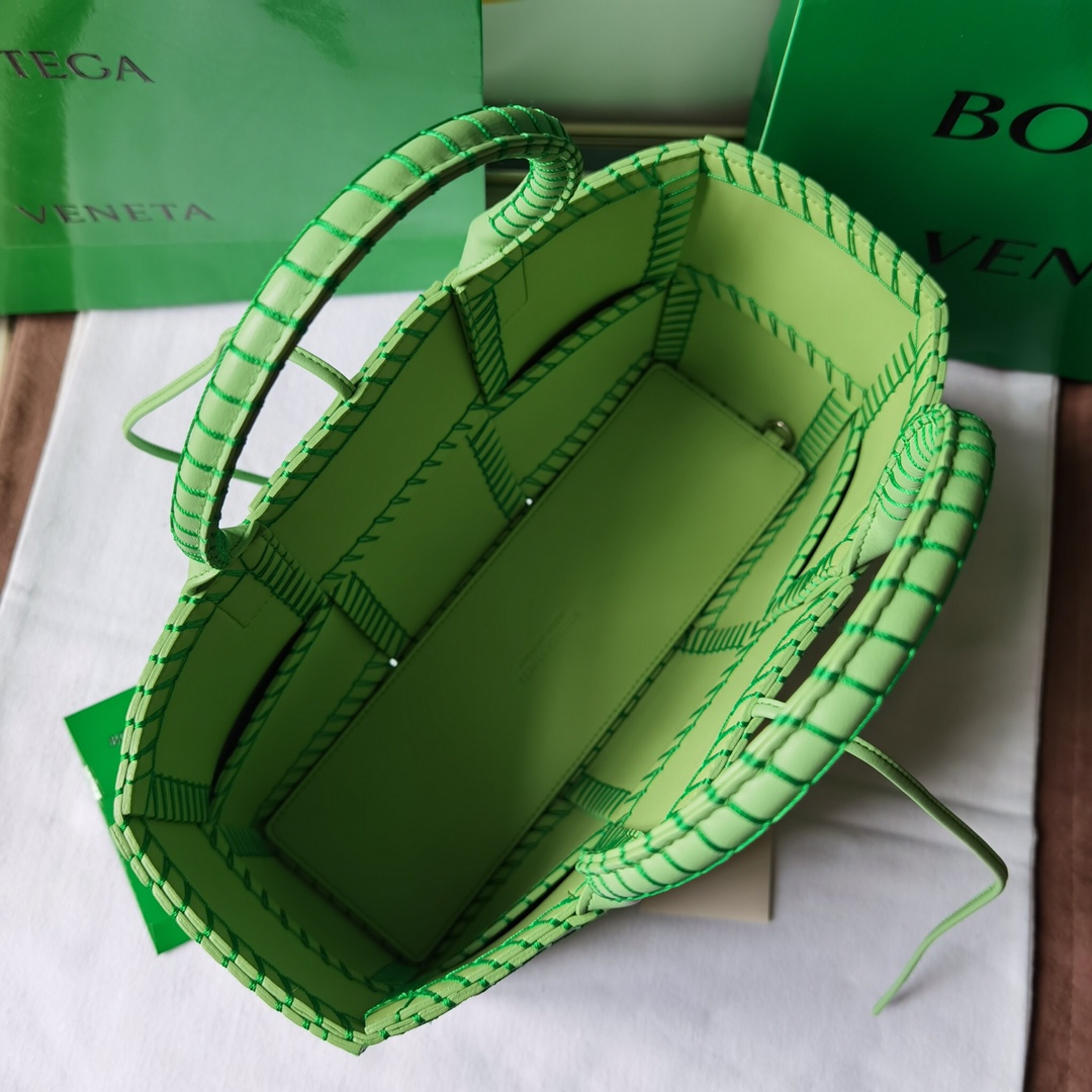 B0tte*a arco tote-30x20x11.5cm