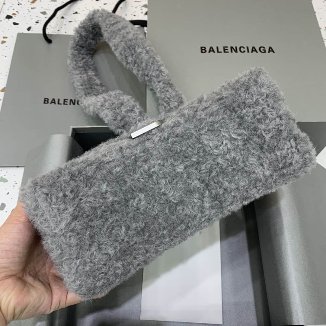 Ba*len*cia*ga hourglass bag