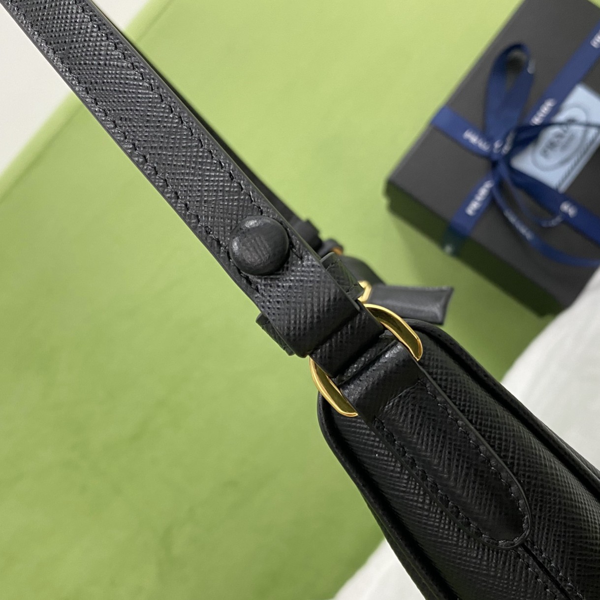 Prad 1BC204 Hobo-22x6x17CM