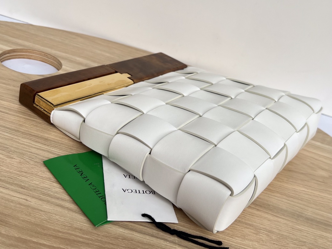B0tte*a nappa pouch-28*26*5cm