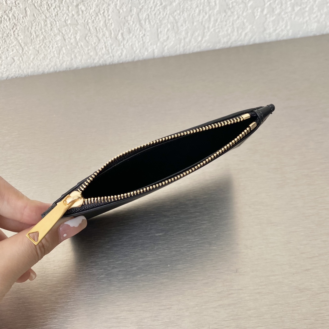 b0tte*a Ven*ta wallet-12cm