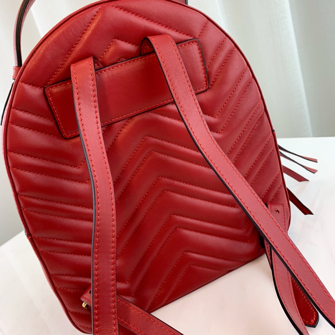 G*u*i backpack-22.5x26x11cm