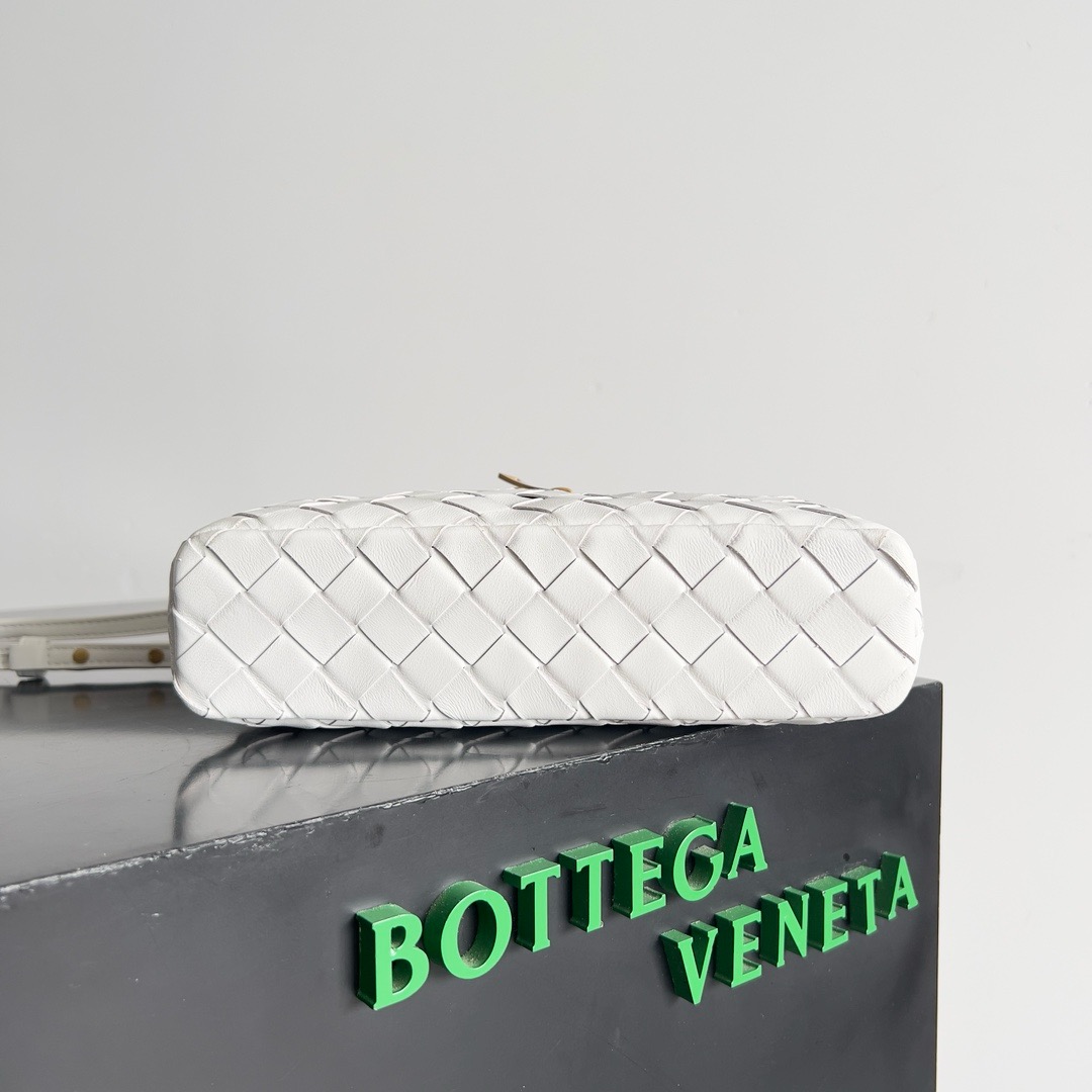 b0tte*a Ven*ta vanity case bag-22x12.5x5cm