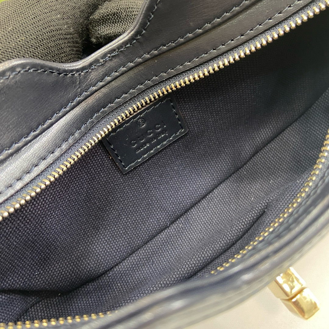 G*u*i moon side bag-12*24*5cm