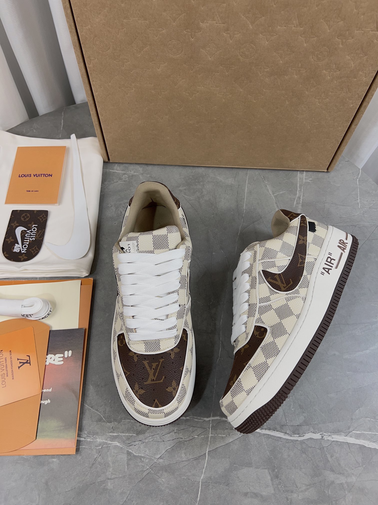 l0vis Vvtt0n sneaker