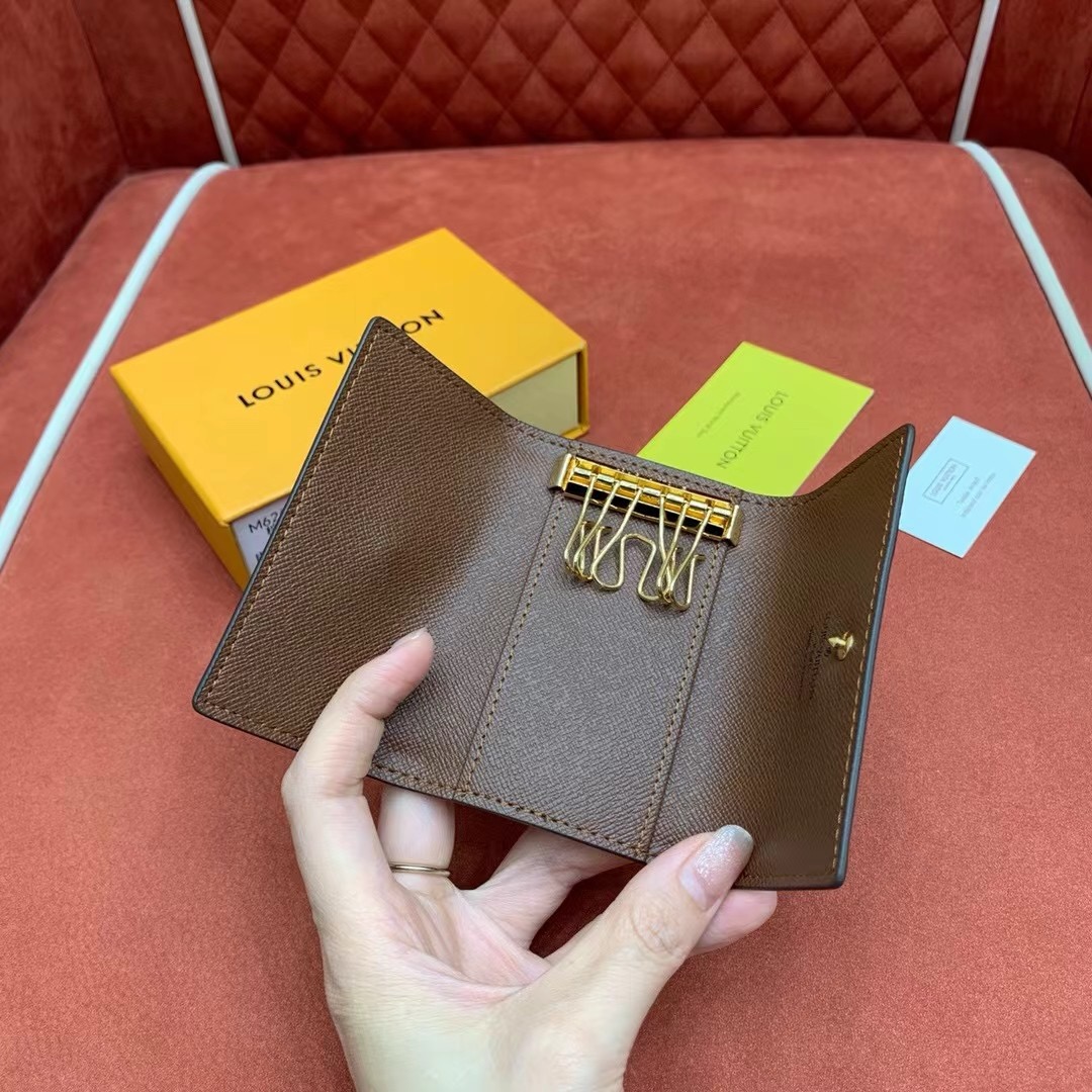 l0vis Vvtt0n 6 key holder-10.5*7*2cm
