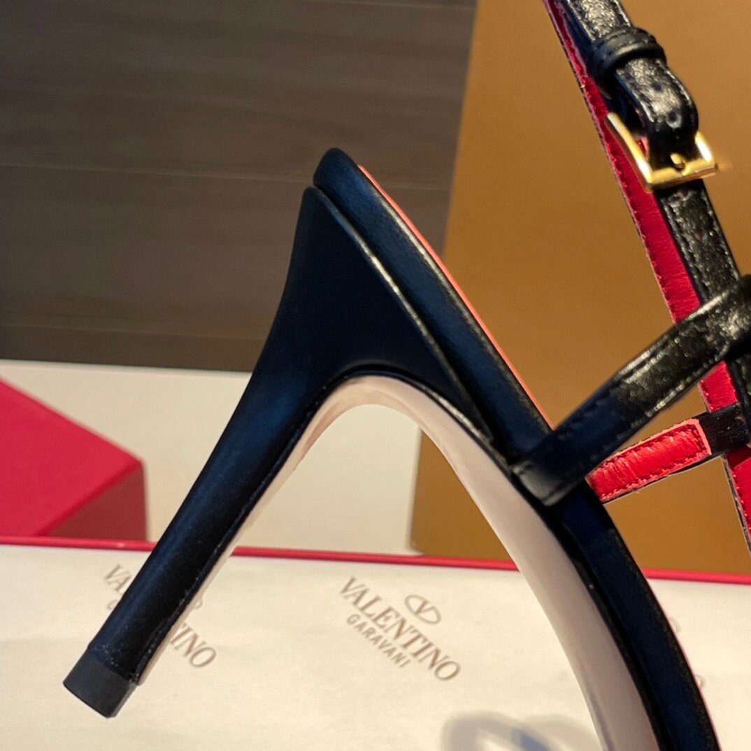Va1e*ntin0 heels
