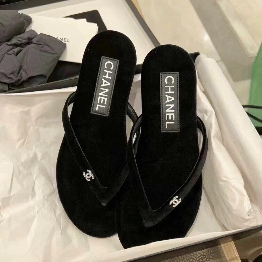 Ch@nel Slides