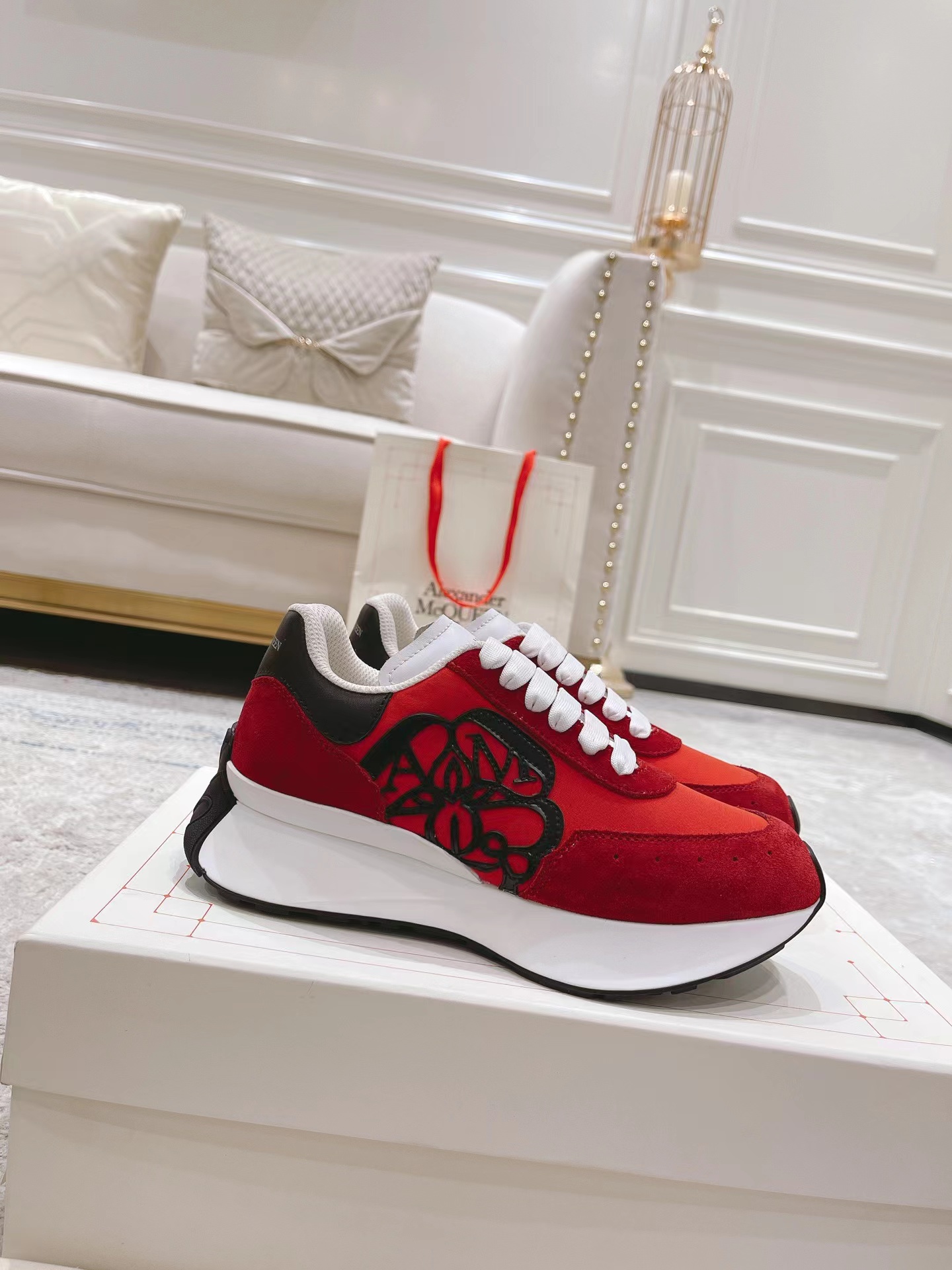A1exa*der m*q*en sports shoes