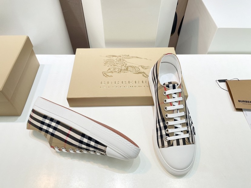 Bv*b*rry sneakers