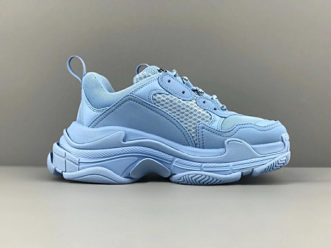 Ba*len*cia*ga triple s