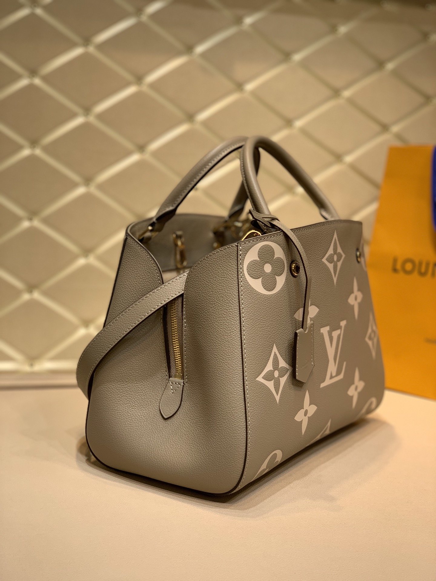 l0*is V*t0n montaigne mm-33*23*15cm