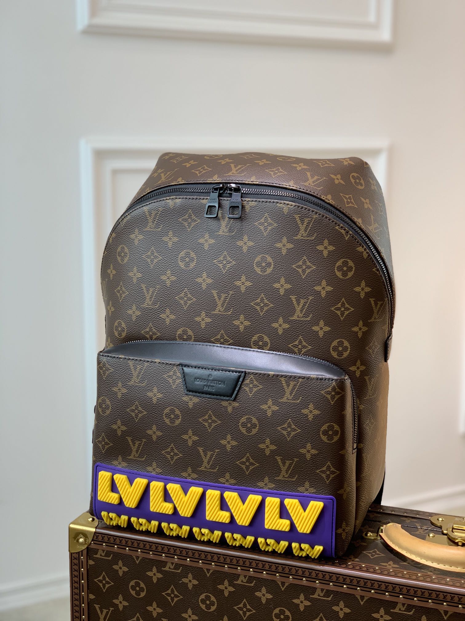 l0*is V*t0n discovery backpsck-37*40*20 cm