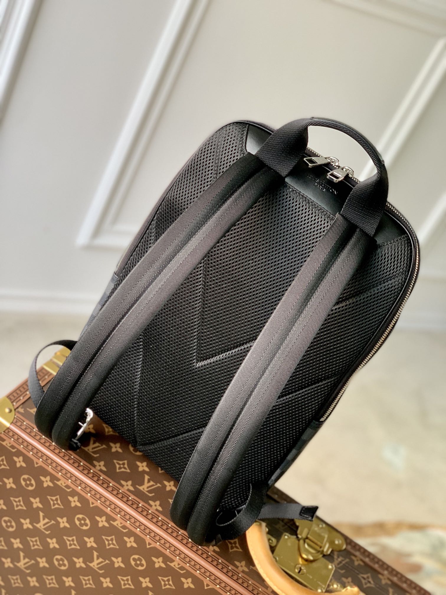 l0*is V*t0n michael damier infini onyx backpsck-29*42*13cm