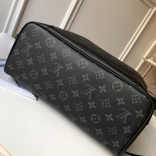 l0*is V*t0n steamber backpsck-32*45*16cm