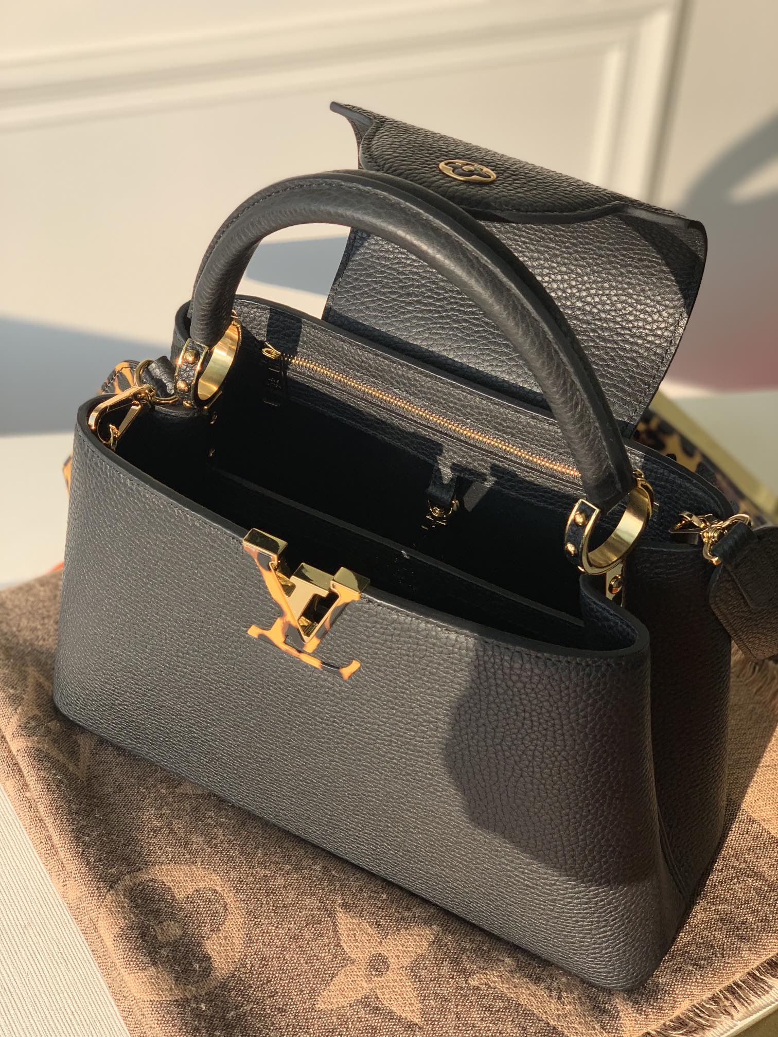 l0*is V*t0n capucines bag-31.5*20*11cm