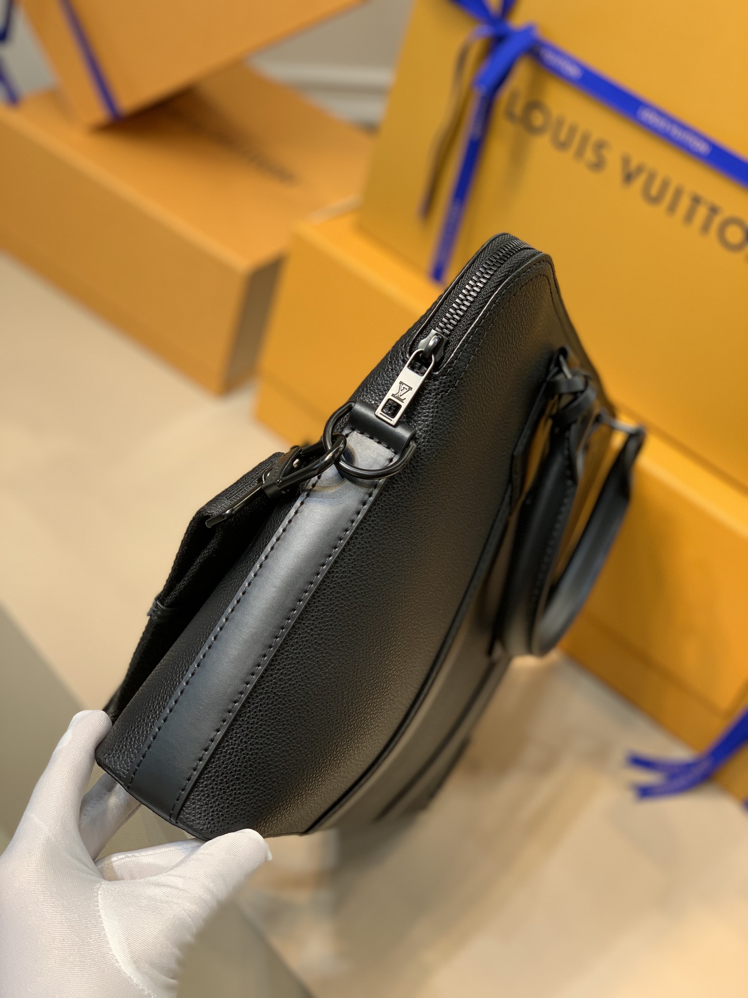 l0*is V*t0n armand bag-38*37*7cm