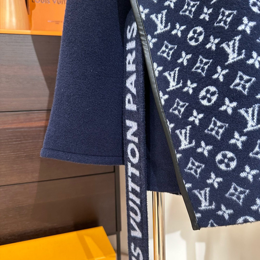 Lou*is Vuitt*on Wool Trench Coat