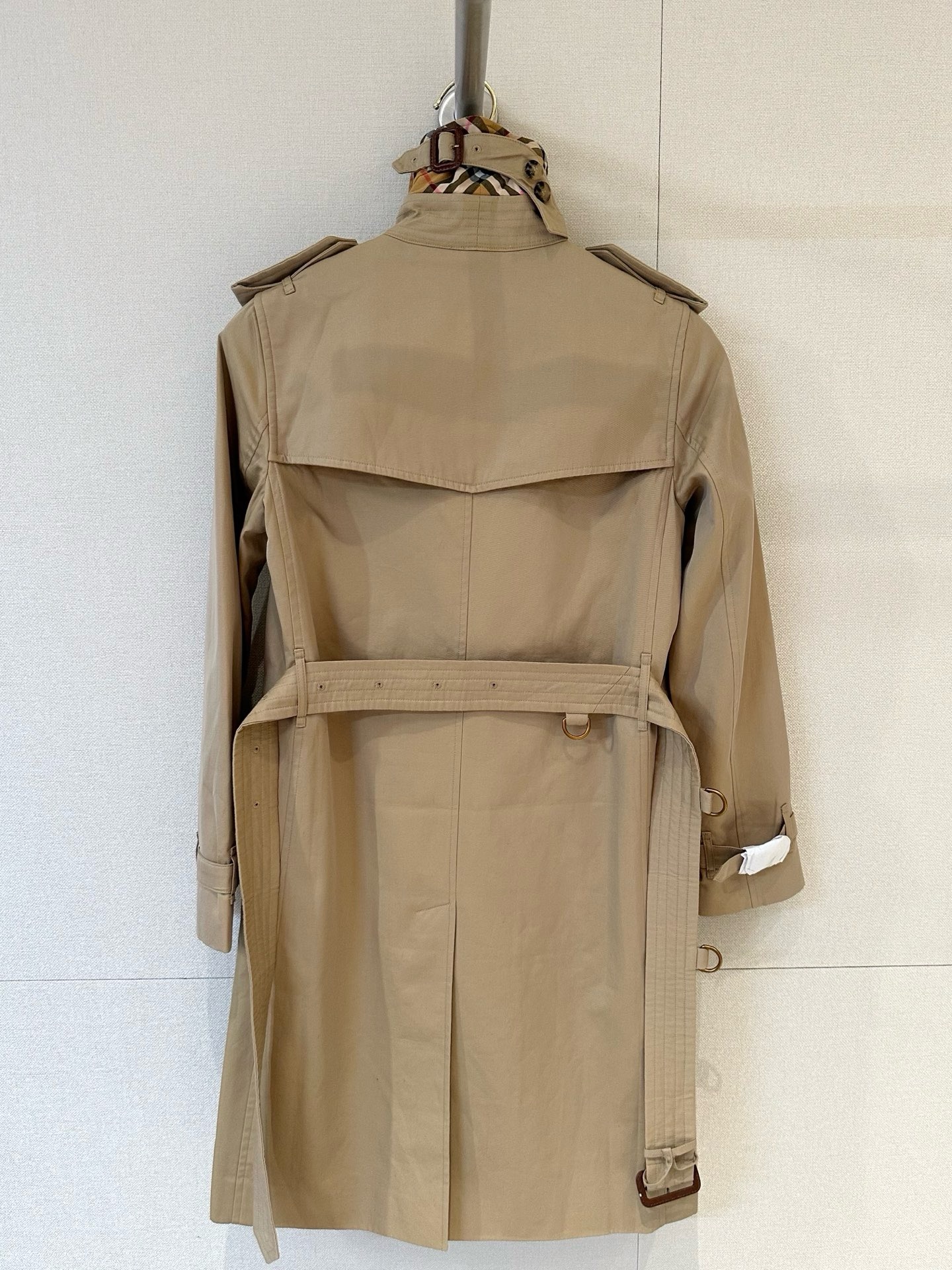 Bv*b*rry The Kensington Trench Coat