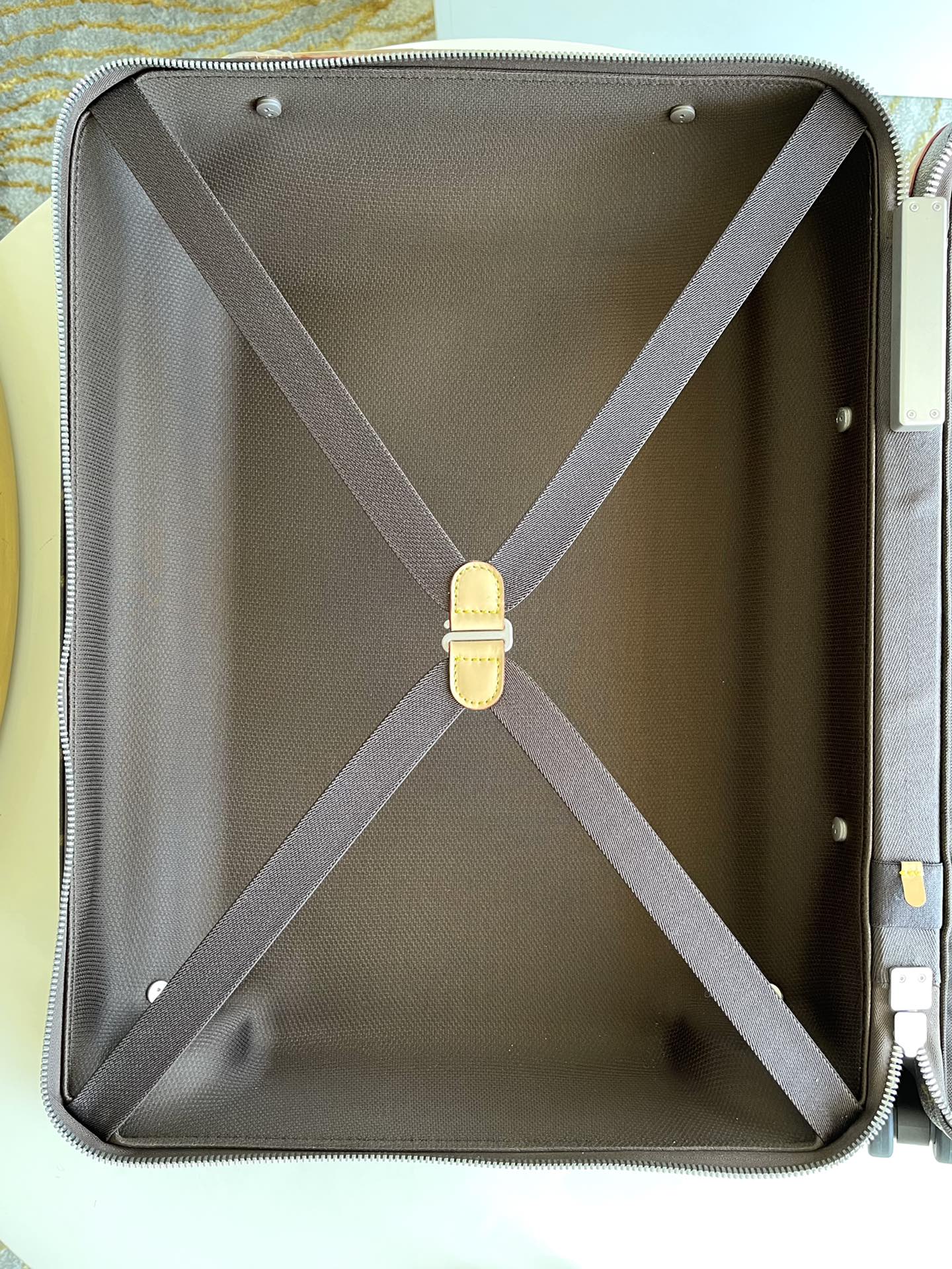 l0*is V*t0n horizon 55-38*55*21cm
