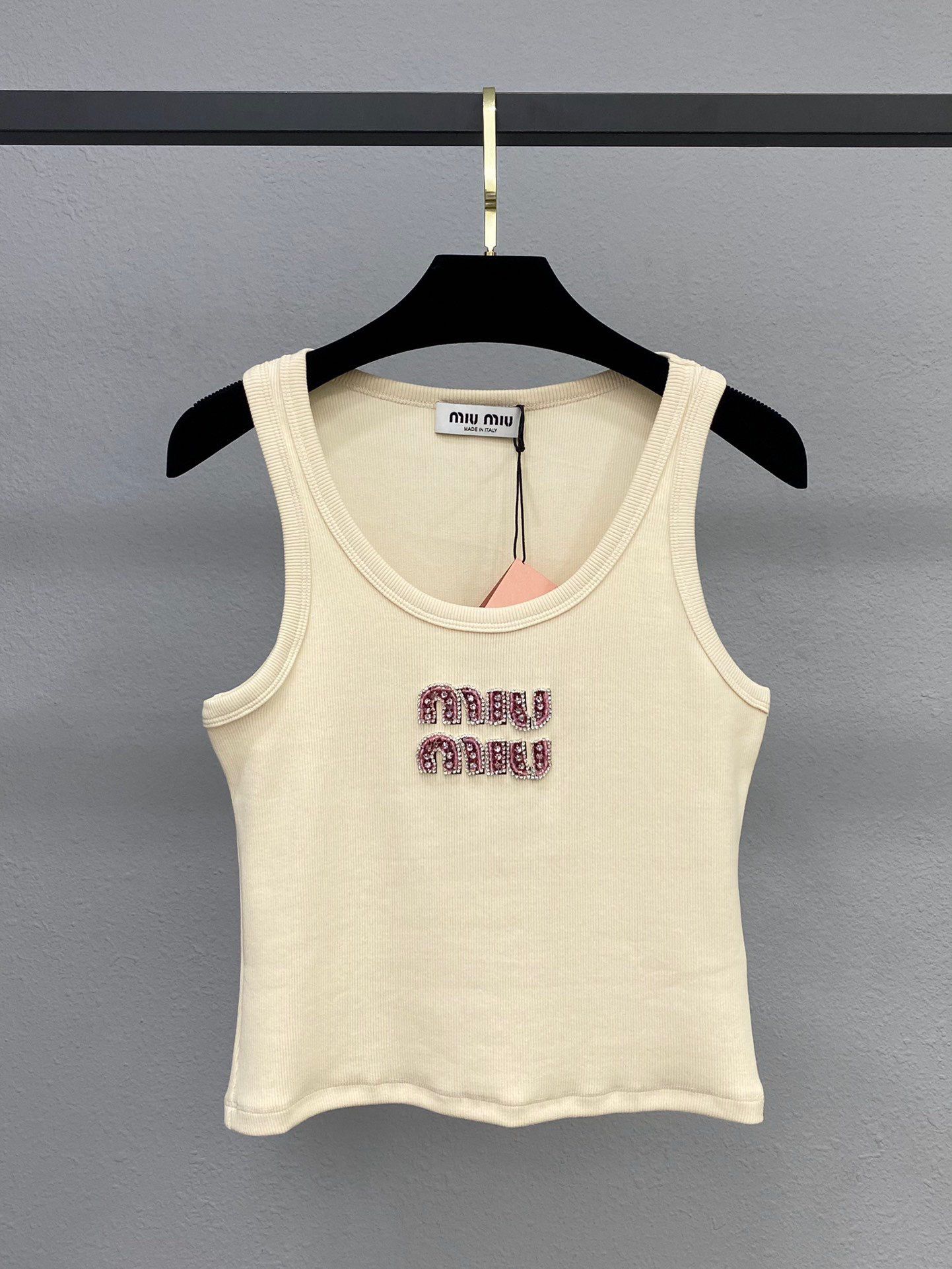 M1v M1v top