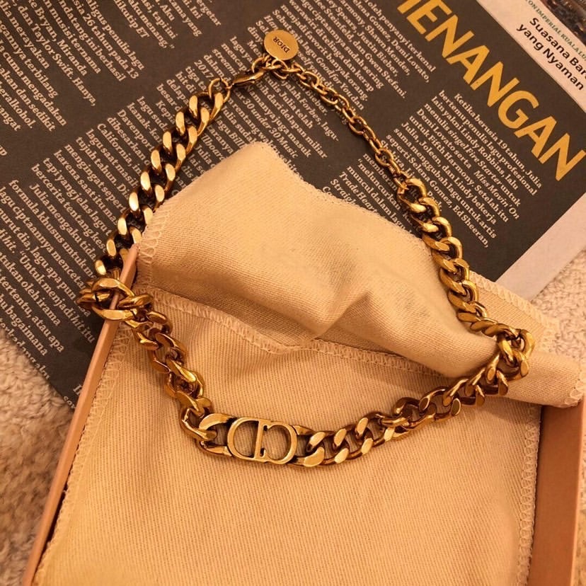 D*or necklace