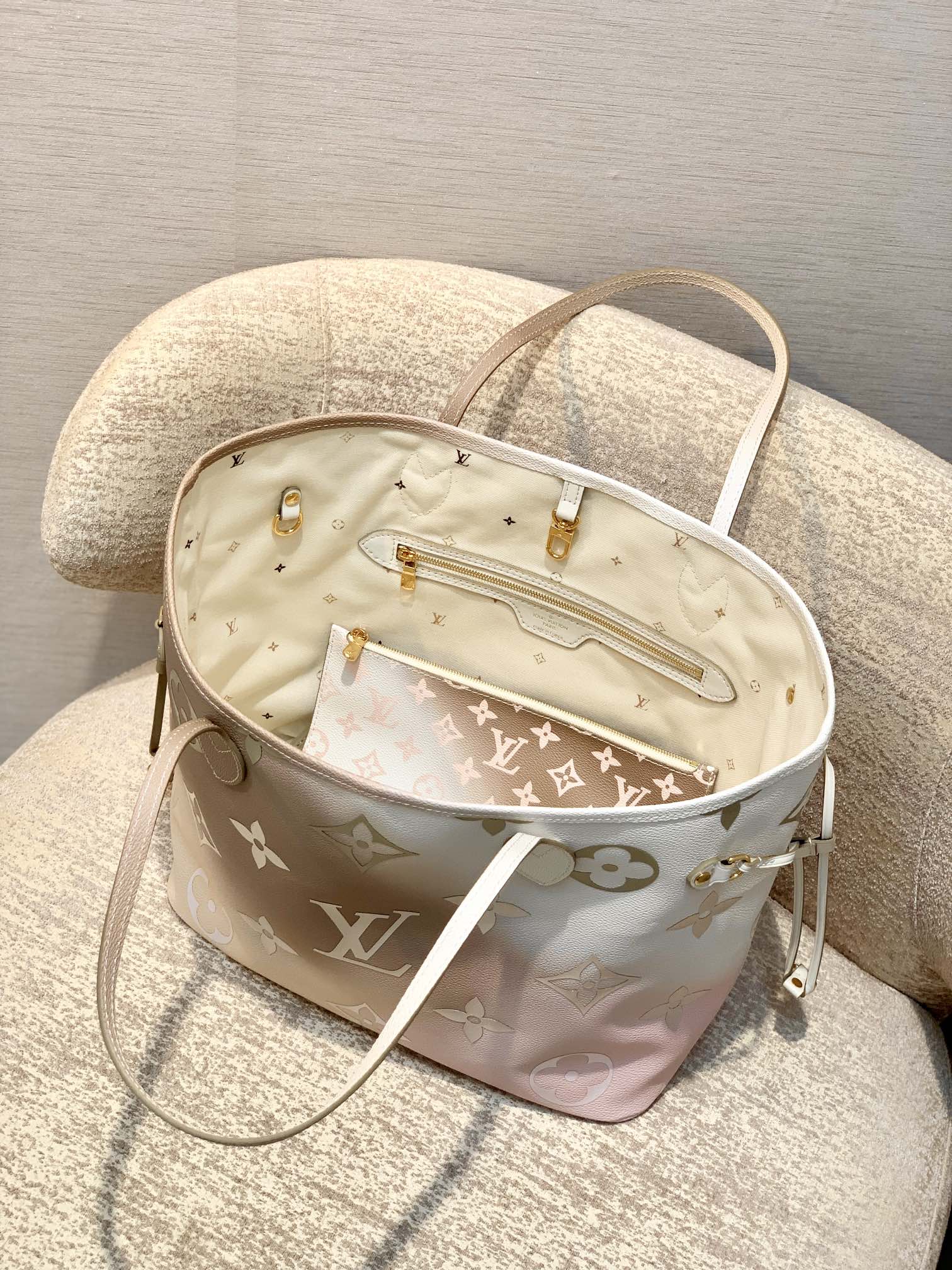 l0*is V*t0n neverfull m46102-32*29*17cm