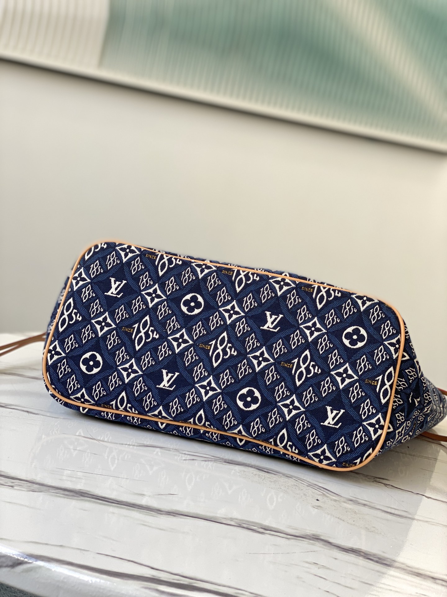 l0*is V*t0n neverfull mm-32*29*17cm