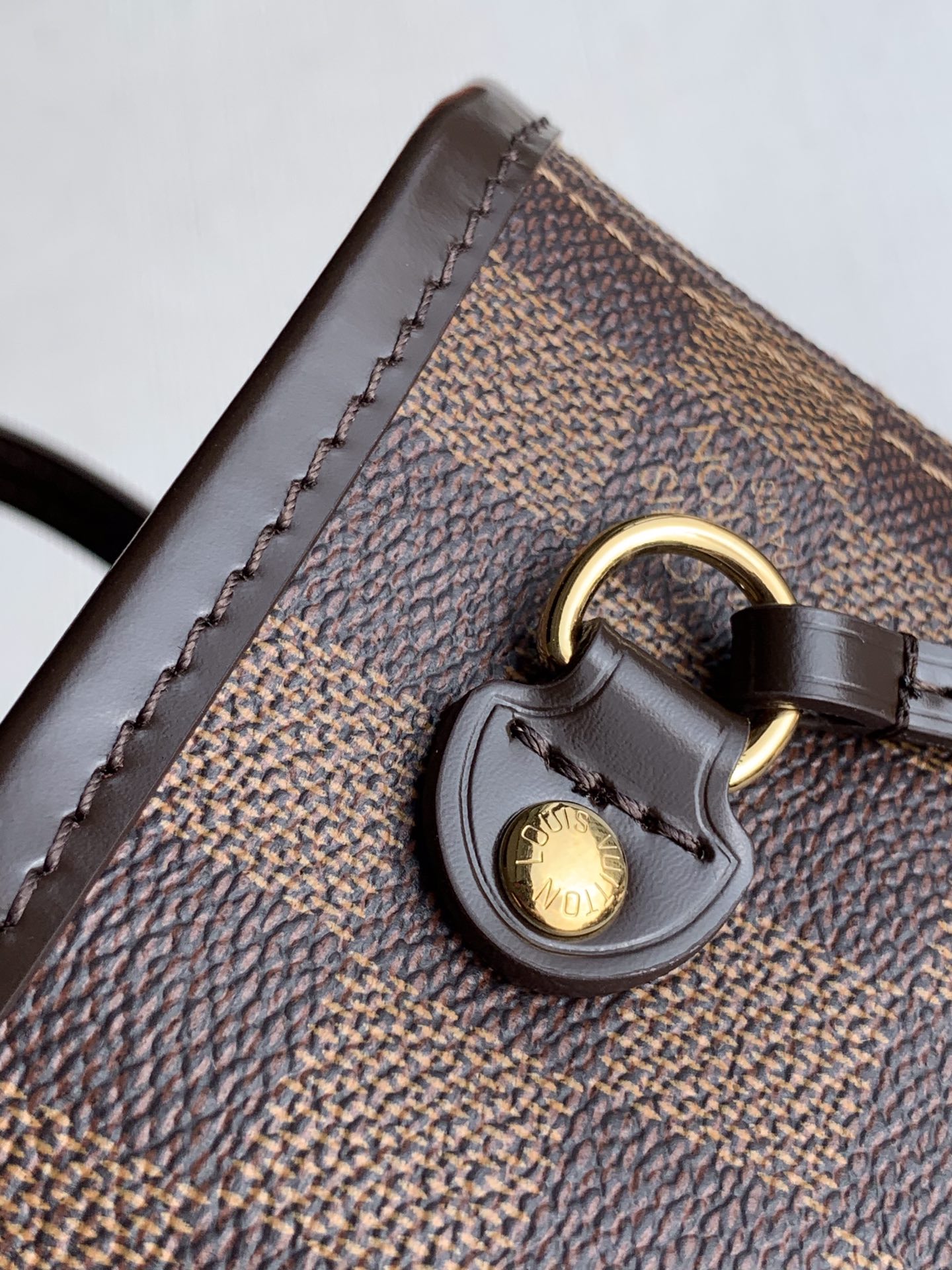 l0*is V*t0n neverfull pm -29×21×12cm
