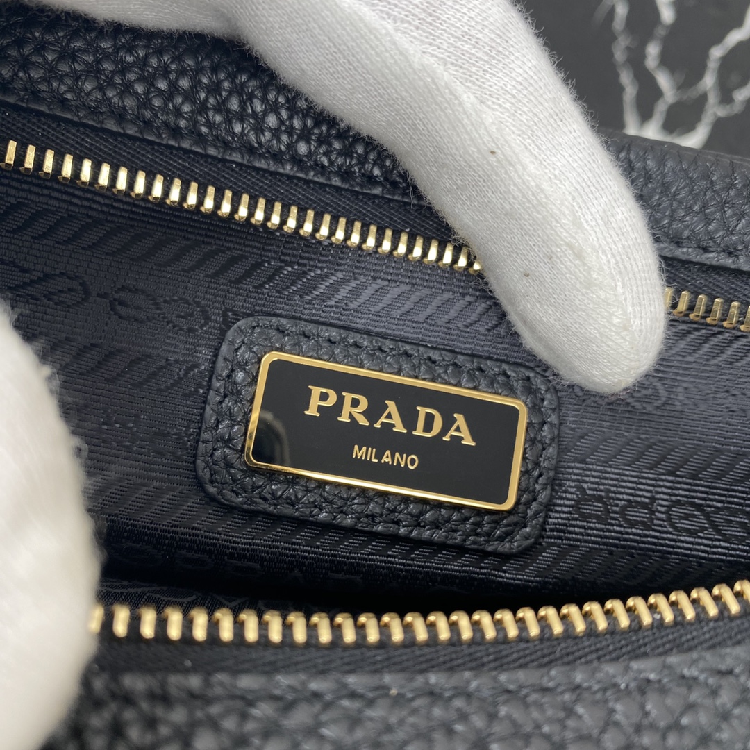Pra*a leather cross-body bag-1bh082-22x15x9cm