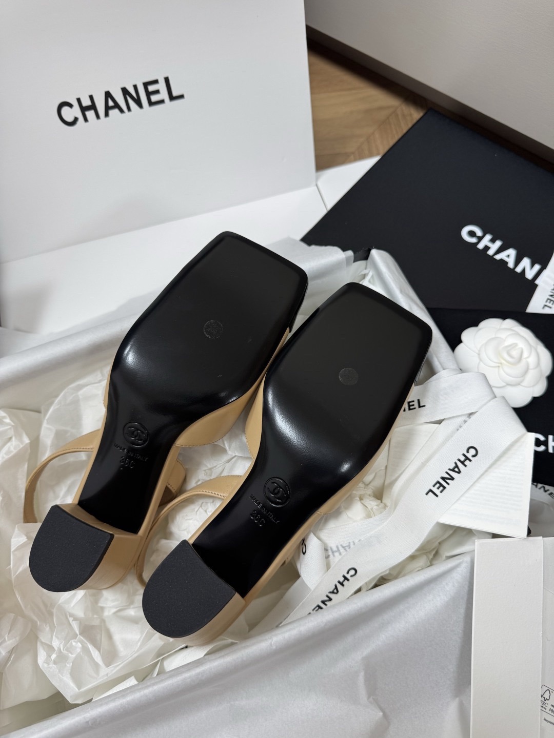 Cha*el Slingback