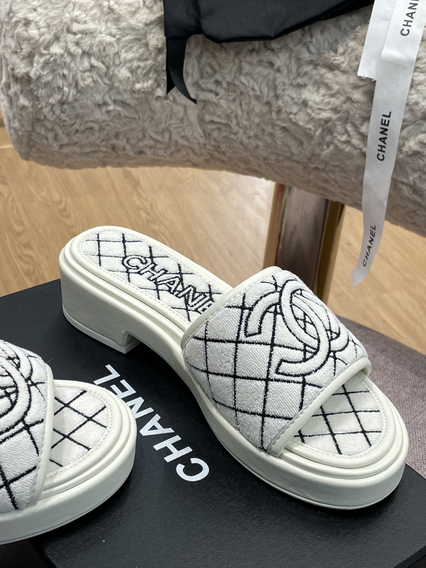 Ch@nel 2022ss Slides
