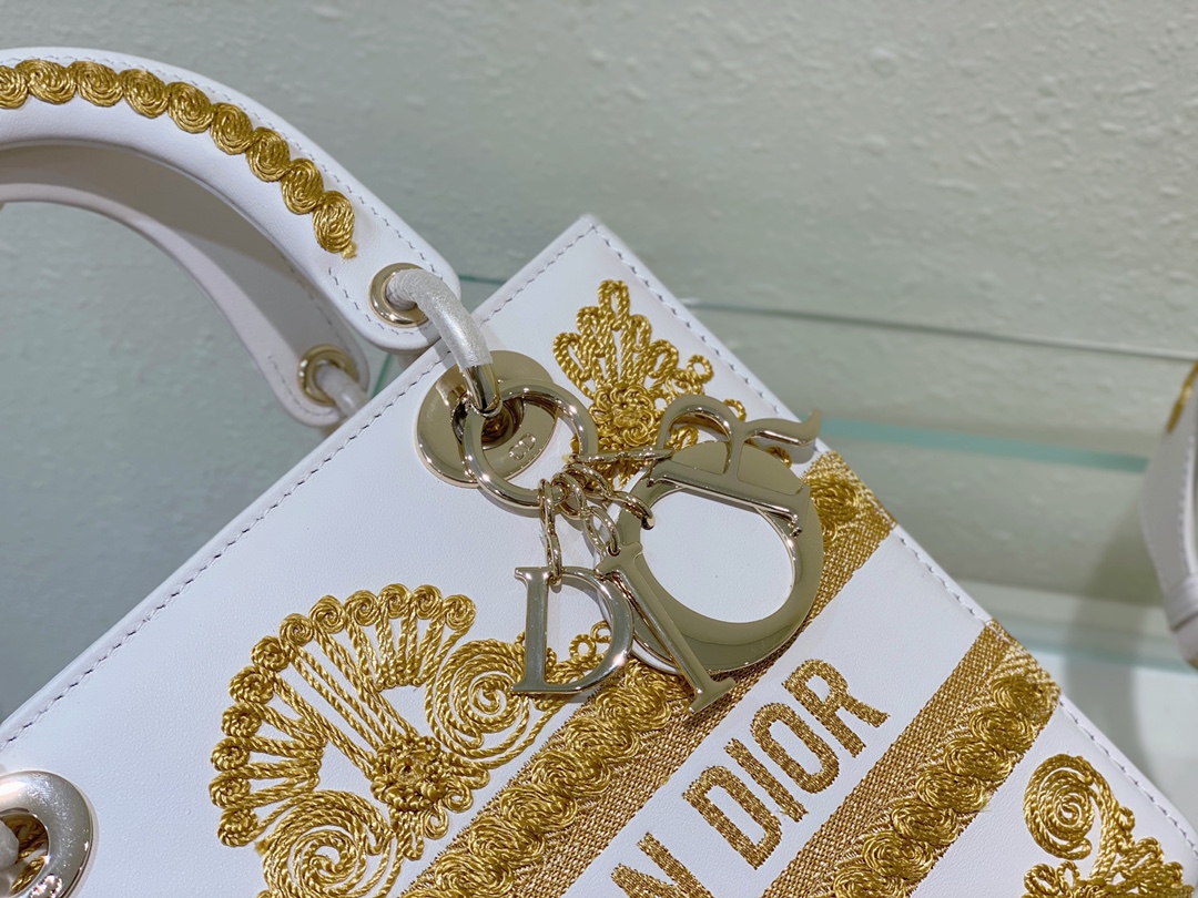 lady D*or handle bag-24cm
