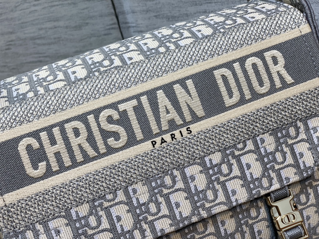 D*or camp bag-28*12*23cm