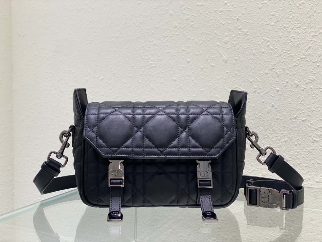 D*or camp bag-23×15×8cm