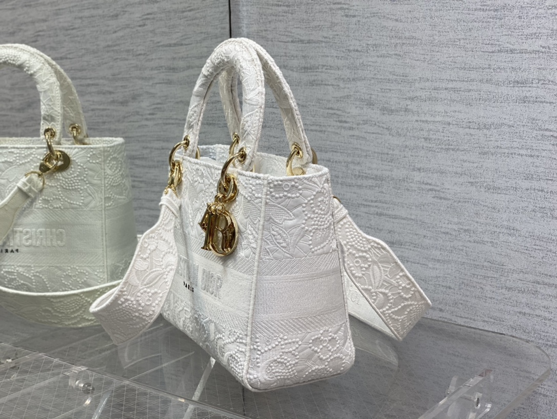 lady D*or handle bag-24cm