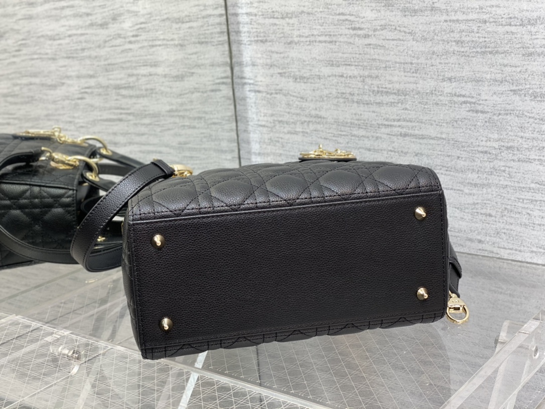 lady D*or handle bag-24cm