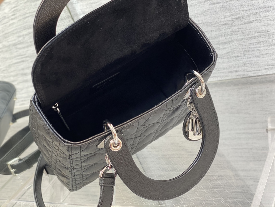 lady D*or handle bag-24cm