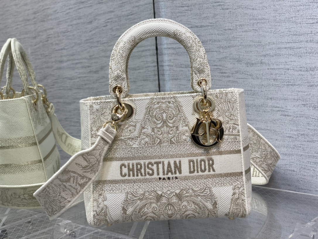 lady D*or handle bag-24cm