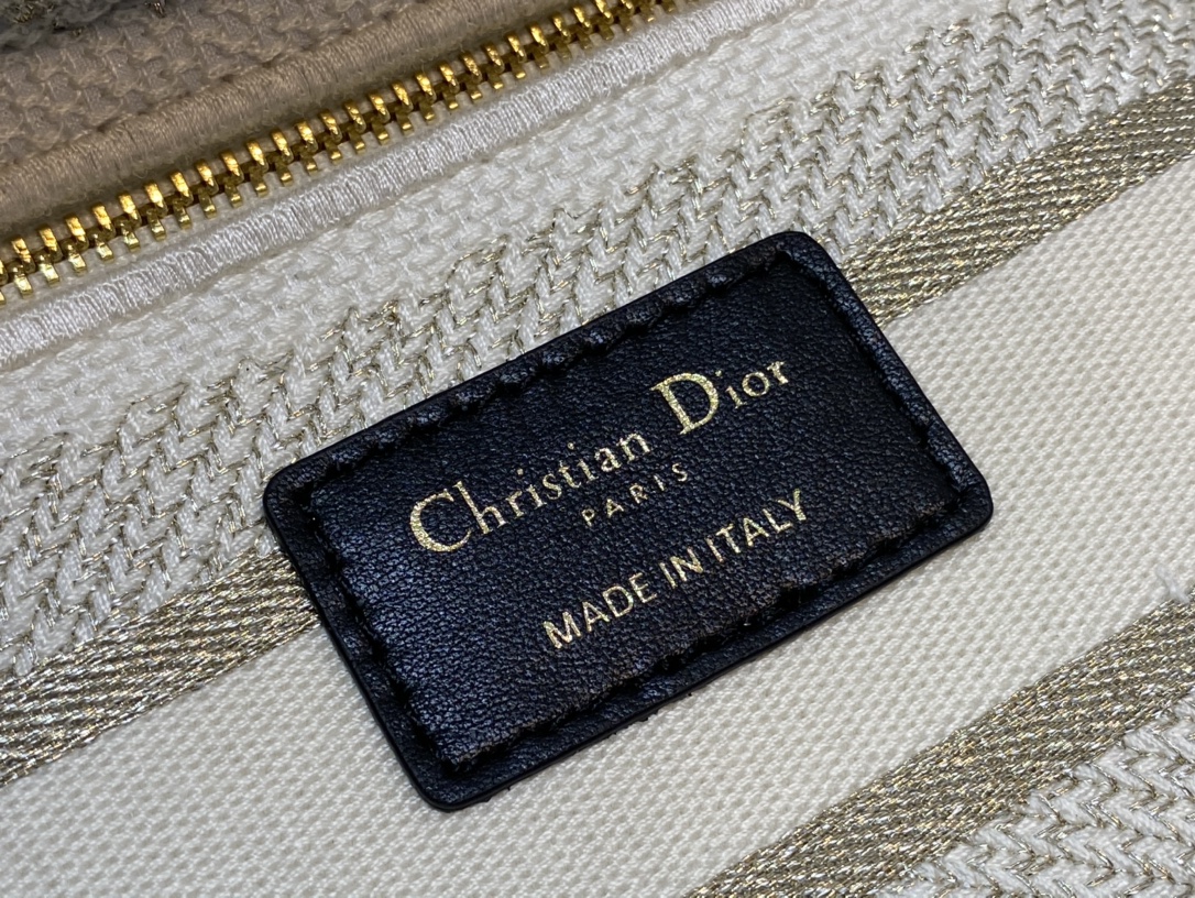 lady D*or handle bag-24cm