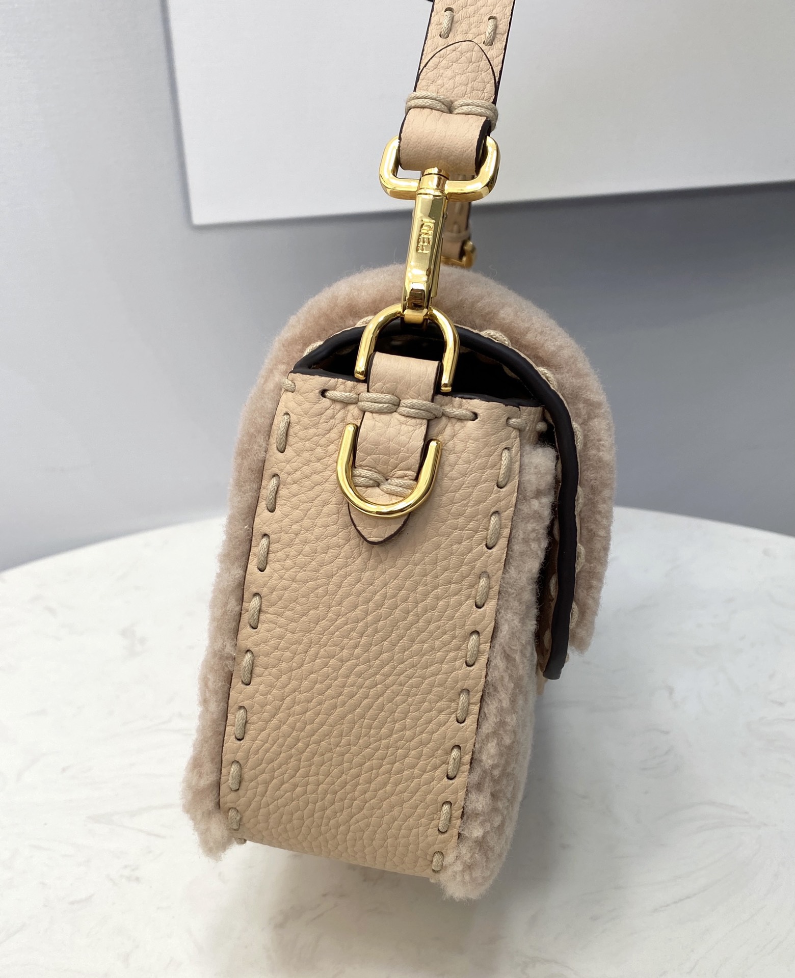 F**di medium baguette bag-27×6×15cm