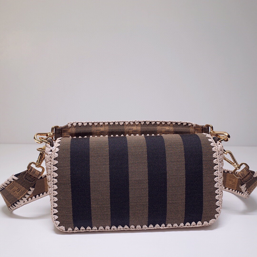F**di baguette bag-26x14x4cm