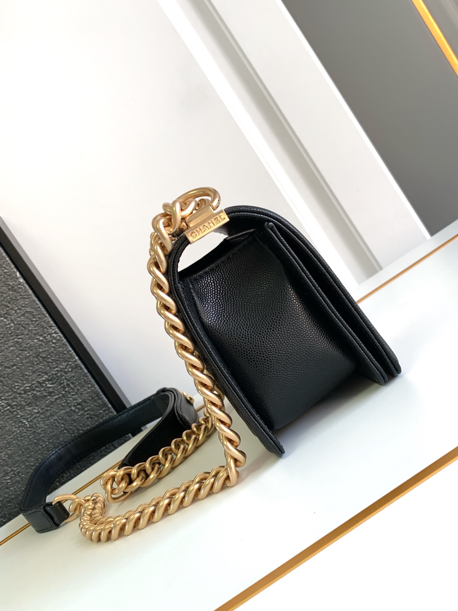 Ch@nel Boy Bag-Caviar-20CM