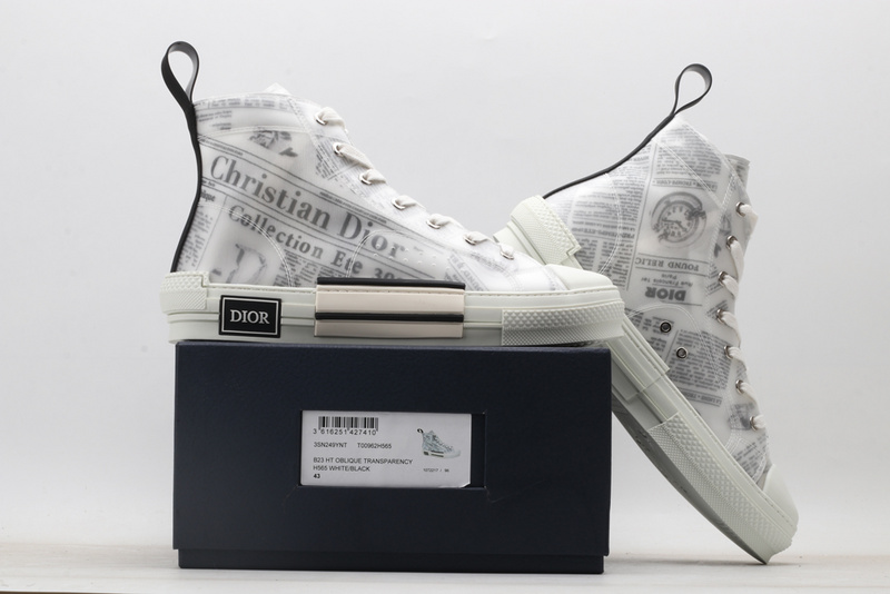 D*or high-top sneakers