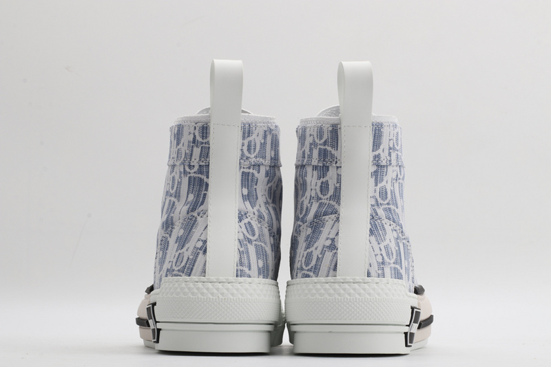D*or high-top sneakers