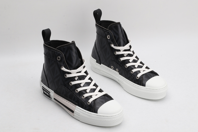 D*or high-top sneakers