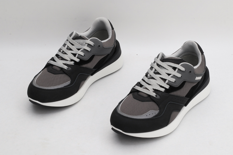 D*or sports sneakers